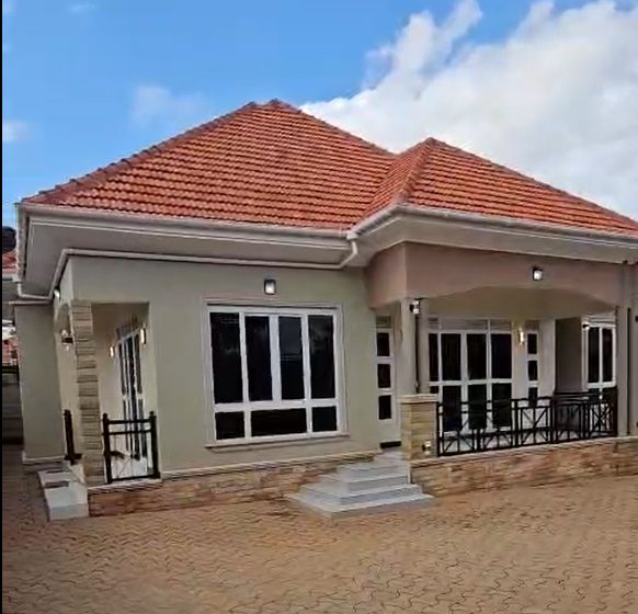 A classic house for sale in kitende - Entebbe road ( 500 metres off main road)