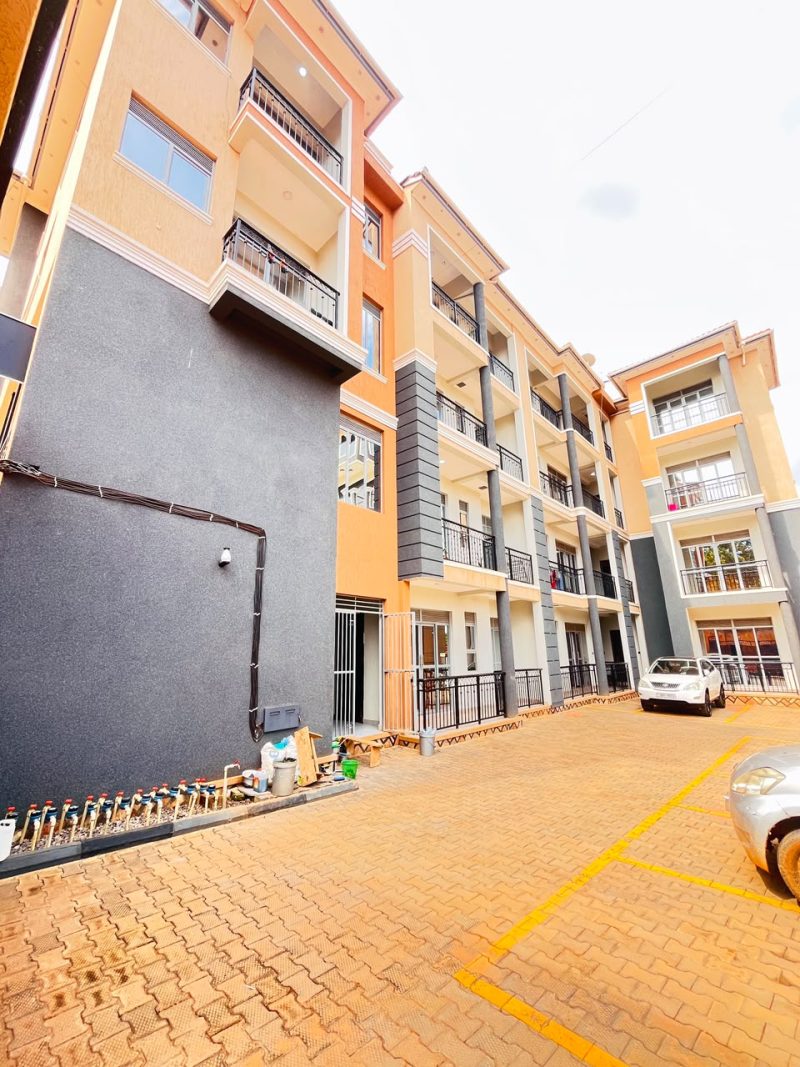 Najjera 14 units of double rooms with 6 shops